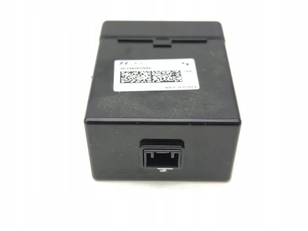 Puerto USB Hyundai Tucson OEM 96125N9500NNB - Usado image 4