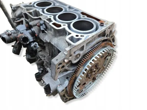 Bloque motor Renault OE 110112878R - Usado image 7