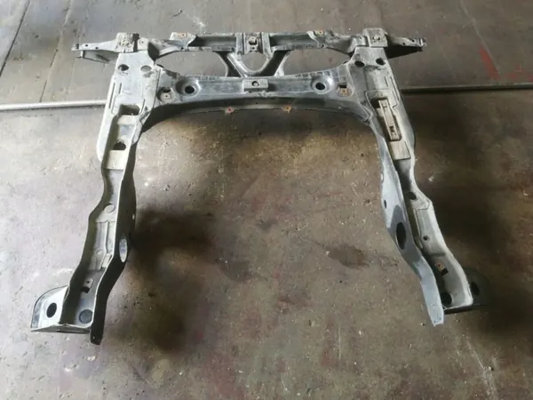 Mercedes-Benz Voorste Hulpframe OEM AMD30497 image 4