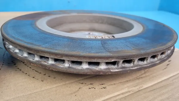 Discos de freno traseros CUPRA LEON 23r OEM 5Q0615601E image 6