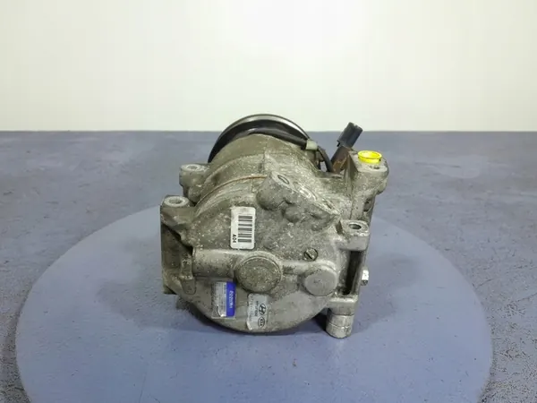 Compresseur AC KIA CARENS III 2.0 CRDI 97701-1D400 image 3