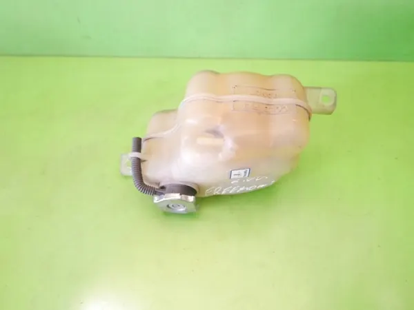 Depósito de agua OEM 68105172AA para Fiat Freemont image 7