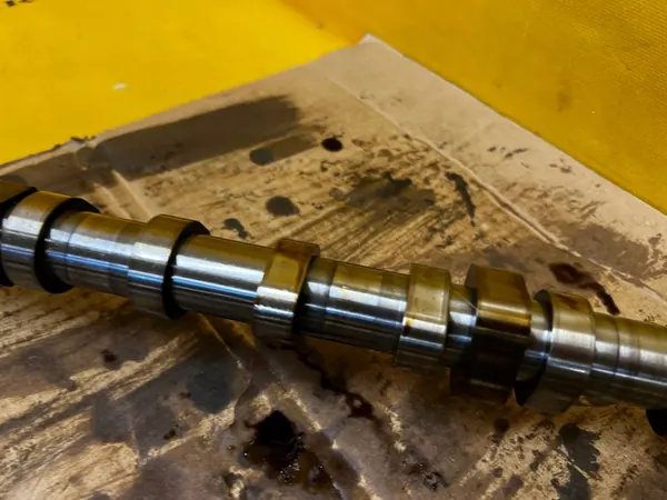 Renault 1.3 TCE Kamaxelset H5HB470 image 3