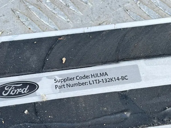 Schwellerverkleidung Ford Puma MK2 ST-Line OEM L1TJ-132K14-BC image 3