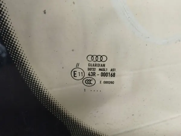 Audi A1 2011 Frontscheibe OEM AMD136350 image 5