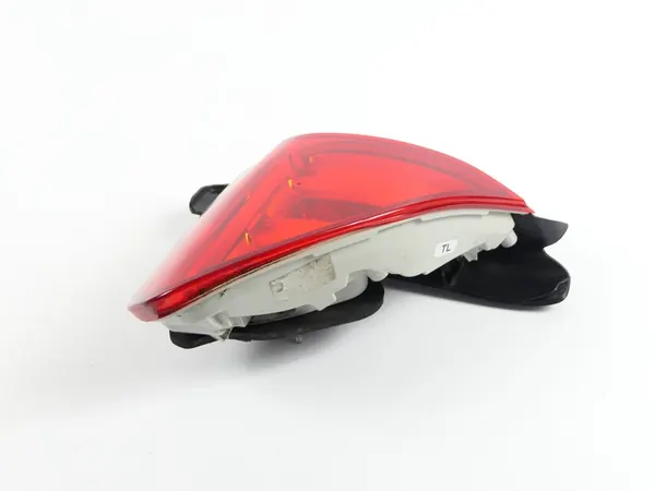 Luz trasera izquierda Peugeot 2008 I 13-16r. OEM 9678074480 image 4