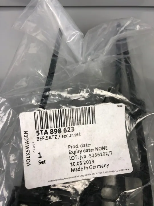 Volkswagen OE 5TA898623 Puskurikiinnitysruuvisarja image 3