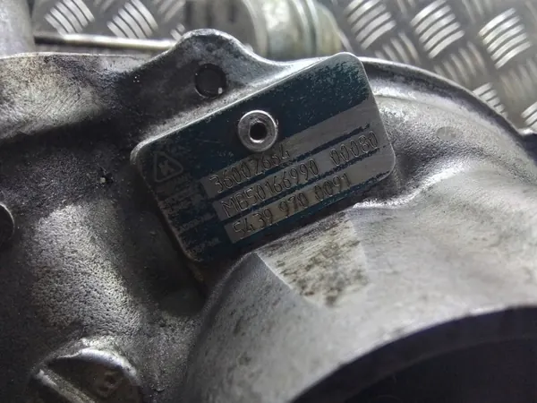 Gebruikte turbo OEM 36002757 voor Volvo S60 I 2.4L image 4