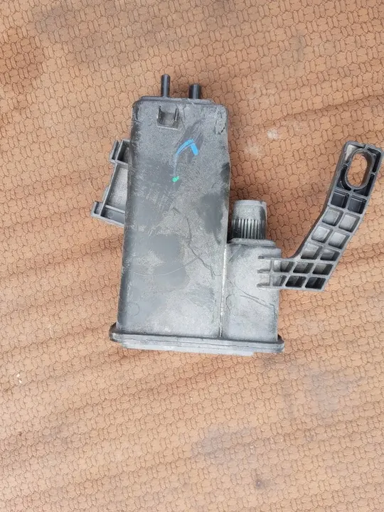 Filtre à charbon Peugeot 3008 II 5008 II C5 Aircross image 1