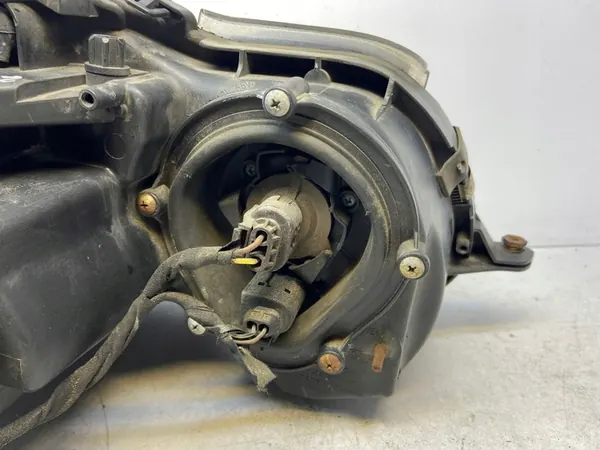 MERCEDES E-Klasse W211 H7 Linker Koplamp EU image 9