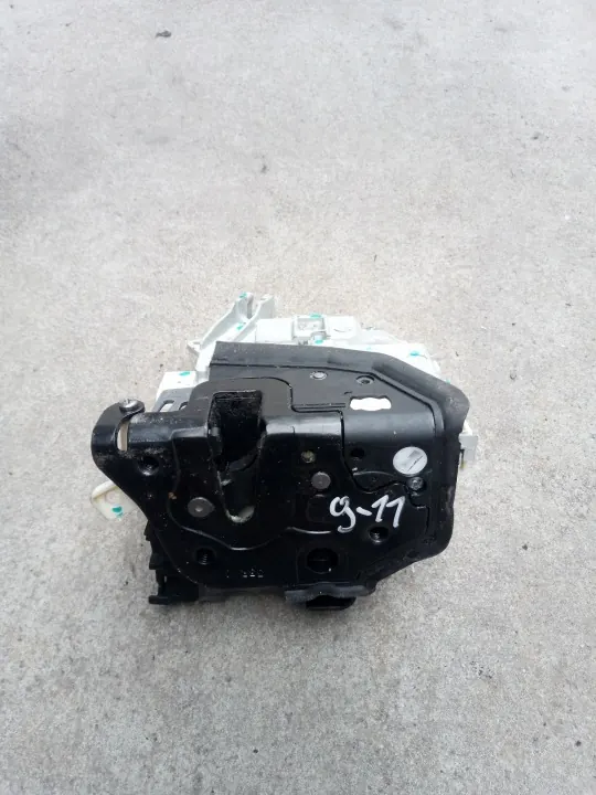 Türschloss OEM 8J1837016C - Gebrauchtes Mertt Teil image 3