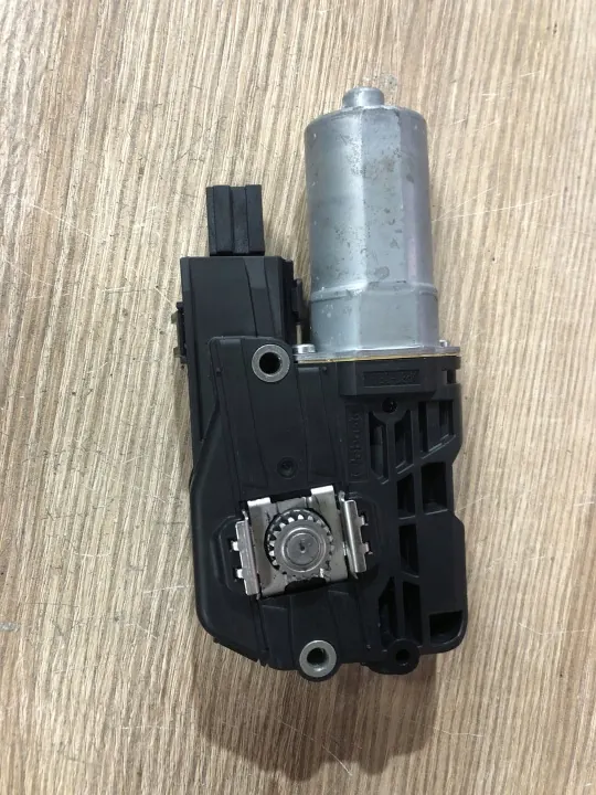 Motor de techo solar OEM A2139067003 Mercedes E W213 image 5