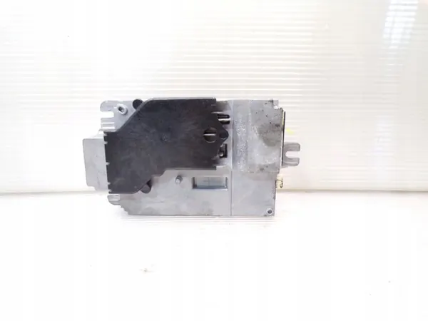 BMW X1 IX1 U11 Radiovahvistin OEM 5B4DB79 image 2