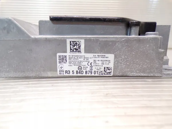 BMW X1 IX1 U11 Radiovahvistin OEM 5B4DB79 image 4