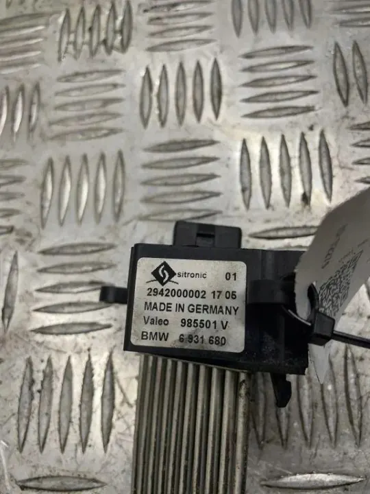 Relé ventilador aquecimento BMW OEM 985501 - Usado image 3