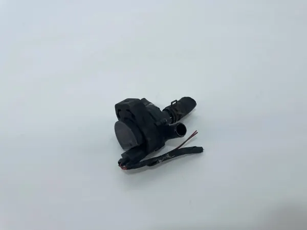 Mercedes vattenpump OEM A2118350028 - Begagnad image 5