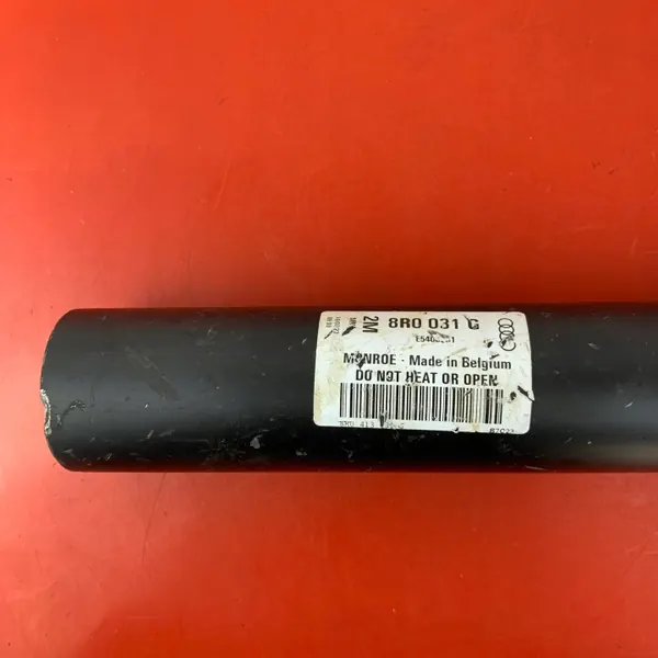 Begagnad främre höger stötdämpare OEM 8R0413031G image 4