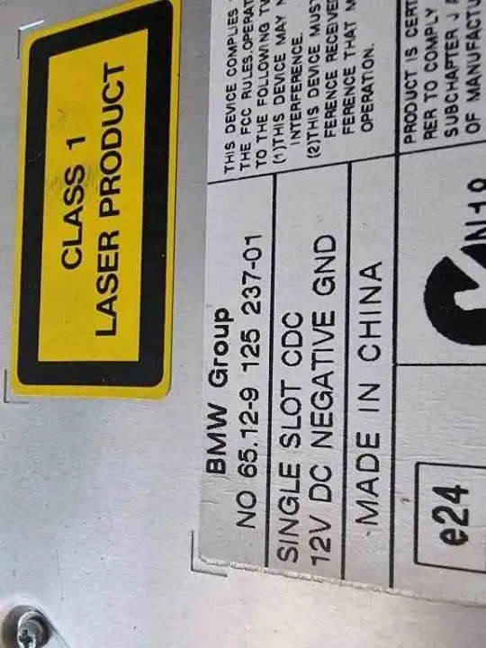 Mudador CD BMW X5 E70 OEM 9125237 - Usado image 4