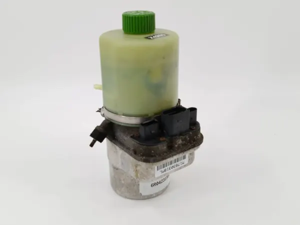 Pompe de direction OEM 6R0423156C pour Skoda Fabia II image 2