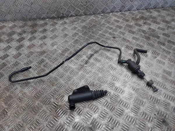 Kopplingsslang + Kopplingspump Suzuki Swift IV 1.3 16V image 2