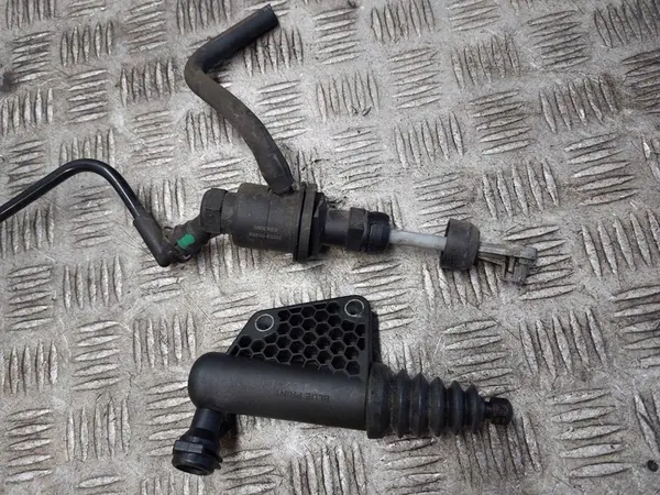 Kopplingsslang + Kopplingspump Suzuki Swift IV 1.3 16V image 4