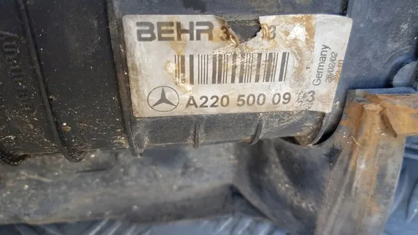 Waterkoeler Mercedes W220 S500 5.0 V8 A2205000903 image 3