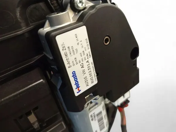 Audi Q3 8U Schiebedachmotor OEM 8U0959591A image 6