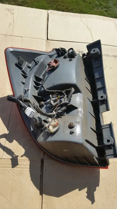 LÁMPARA TRASERA DERECHA KIA CEED I KOMBI 06-12 92402-1H300 image 5