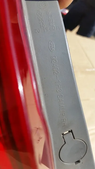 LÁMPARA TRASERA DERECHA KIA CEED I KOMBI 06-12 92402-1H300 image 6