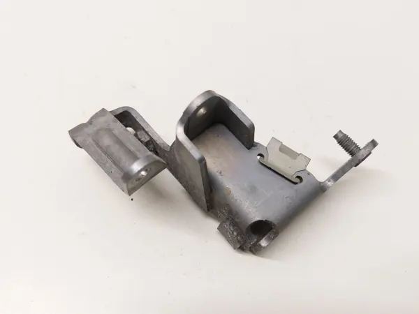 Käytetty Mercedes-Benz moottoriosa OEM A1332000200 image 2