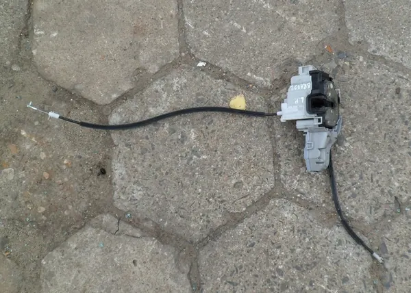 Vordere Linke Türschloss Fiat Bravo II 07-2014 51902605 image 2