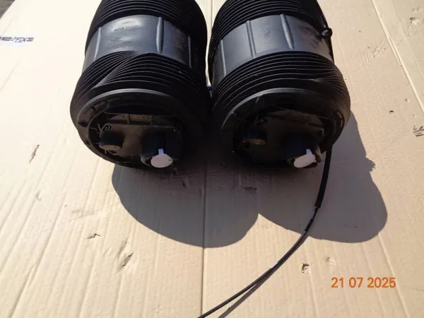 Poche suspension air Audi Q7 4M OEM 4M0616002AK Occasion image 3