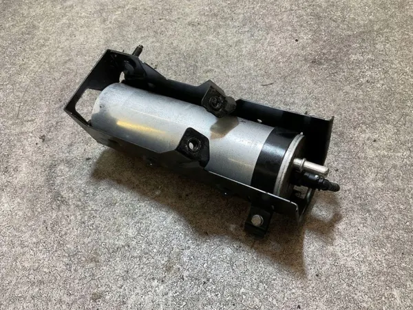 Gebruikte VW Brandstofffilter Behuizing OEM 7LA127224A image 3