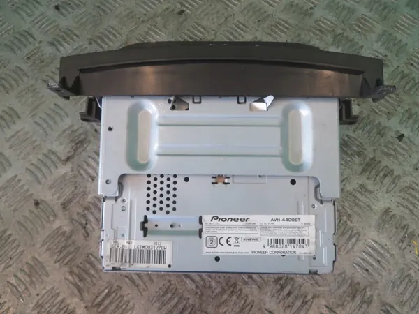 Pioneer AVH-4400BT Radio Navigatie OEM 07356610270 image 6
