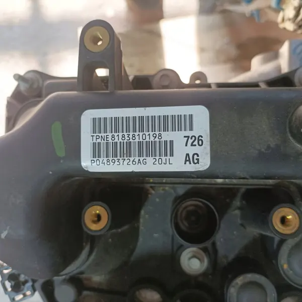 Moottorilohko OEM 04893507AE Jeep Cherokee Wranglerille image 5