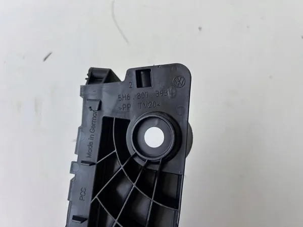 VW GOLF VIII Deslizamento de Para-choque Esquerdo Traseiro 5H6807393D image 3