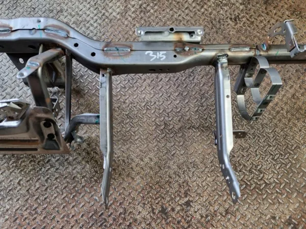 Refuerzo tablero Dodge Challenger OEM 68184242 image 3