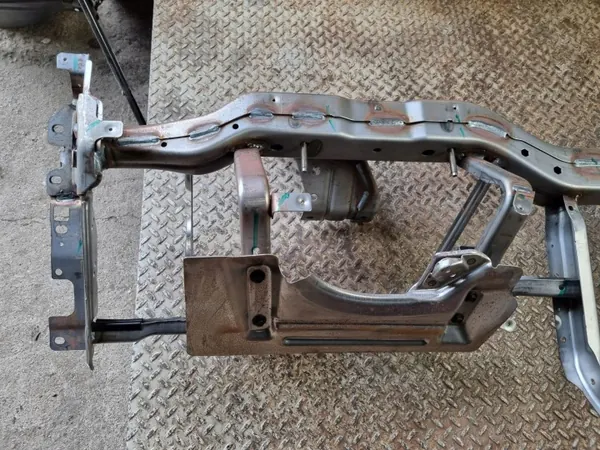 Refuerzo tablero Dodge Challenger OEM 68184242 image 4