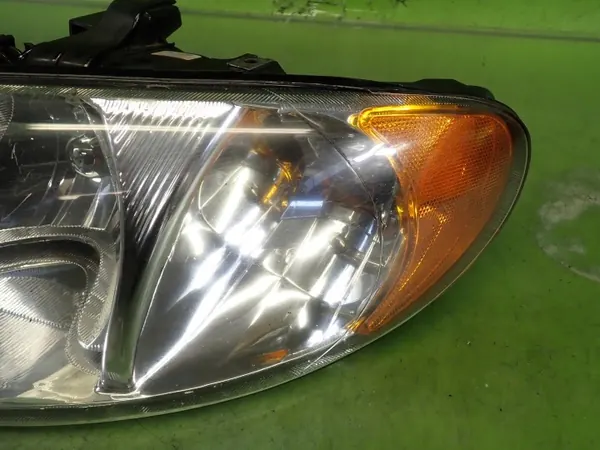 Linker Frontscheinwerfer OEM Lampy przednie Chrysler image 3