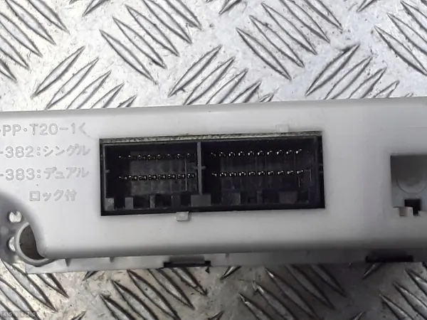 Módulo control AC Mitsubishi Montero OEM mr500650 image 4