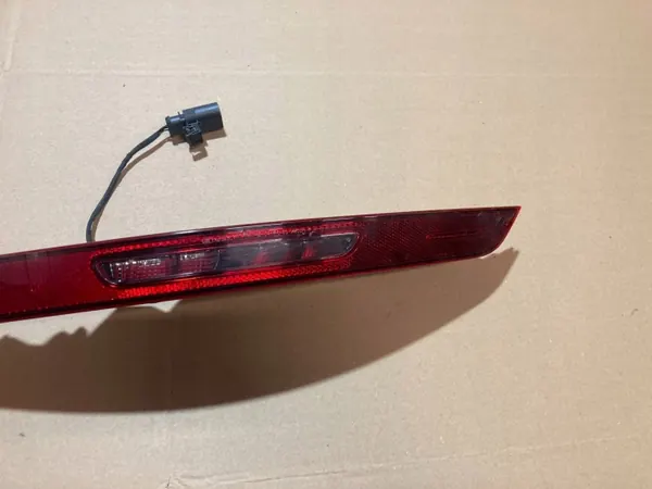 Porsche Macan 95B Takapuskurin Valo Oikea OEM 95B945726Q image 3