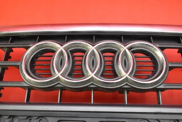 Grille Chrome Noir OEM 8K0853651 pour Audi A4 B8 image 8