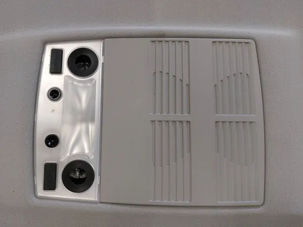Plafonnier BMW E61 OEM 7077185 - Lumière Intérieure image 3
