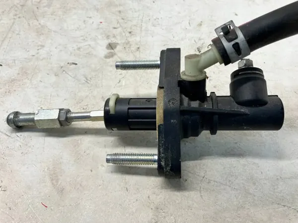 Koppelingspedaalpomp OYT26018 voor Yaris III Lift 1.5 VVTi image 3