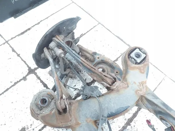 Mercedes-Benz Hinterfedern OEM 2033506659 Gebraucht image 3
