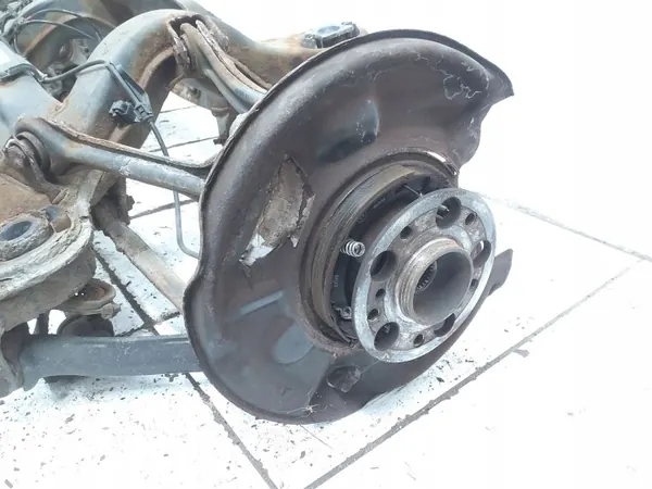 Mercedes-Benz Hinterfedern OEM 2033506659 Gebraucht image 5