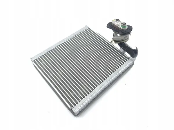 Hyundai Ioniq 2022 lämmönvaihdin ilmastointi OEM AMD185710 image 2