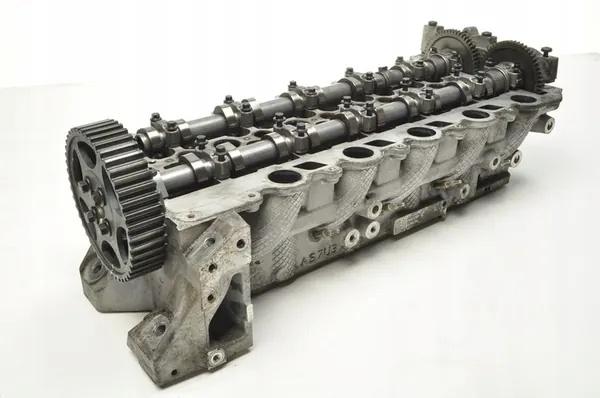 Complete Cylinder Head Volvo 2.0D3/2.4D4/2.4D5 XC60 V70 V60 30777365 image 8
