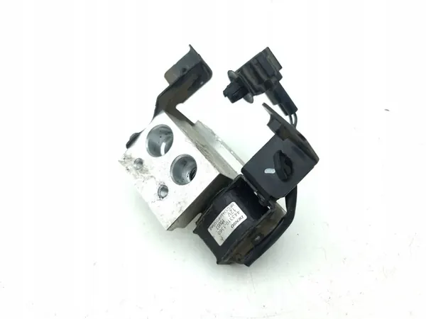 Válvula de expansão AC Nissan Leaf II OEM 4433101360 image 2