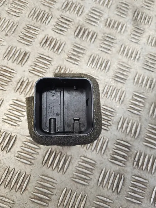Grille de ventilation tableau Audi A3 8V S-Line OEM 8V0820901A image 5